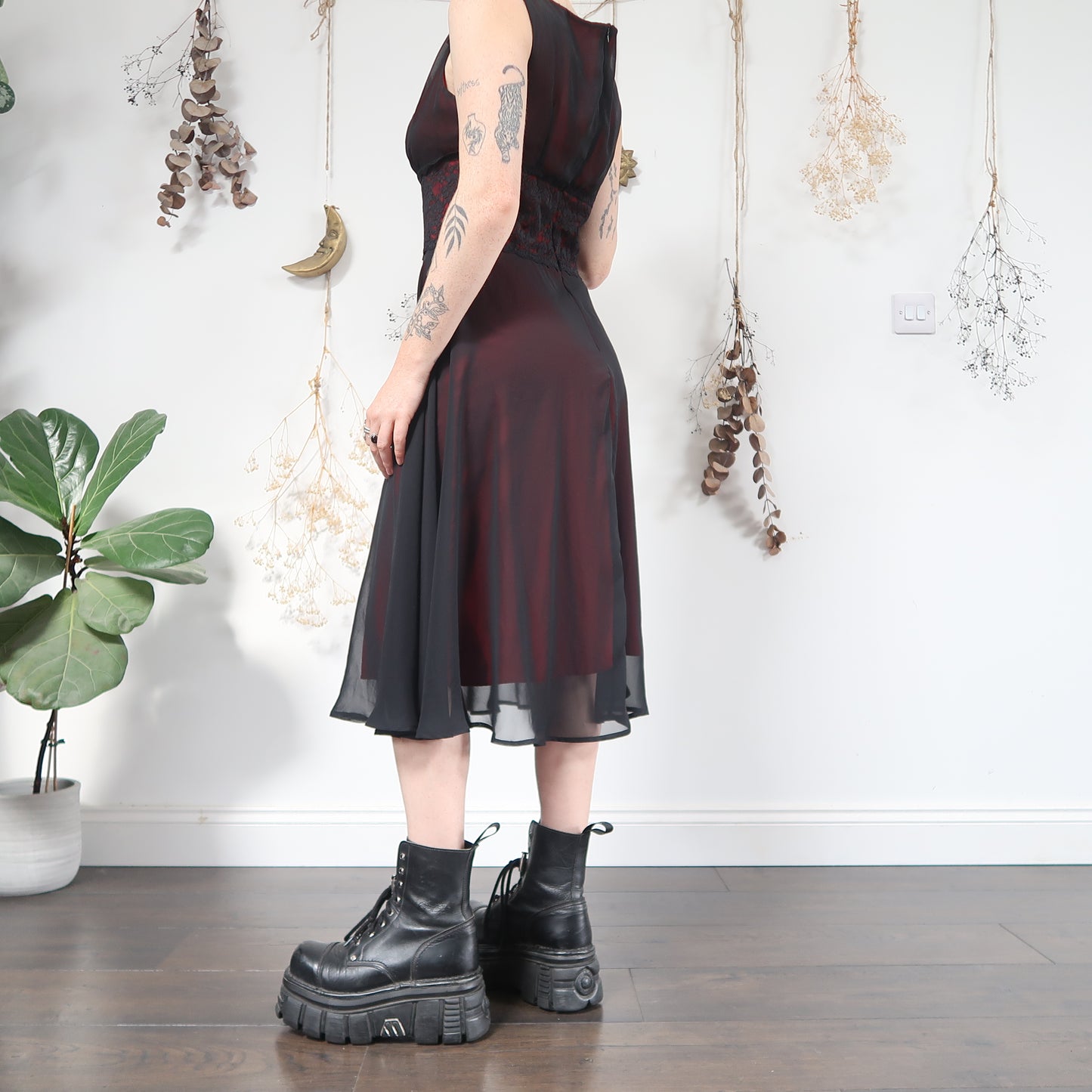 Black red dress - size M