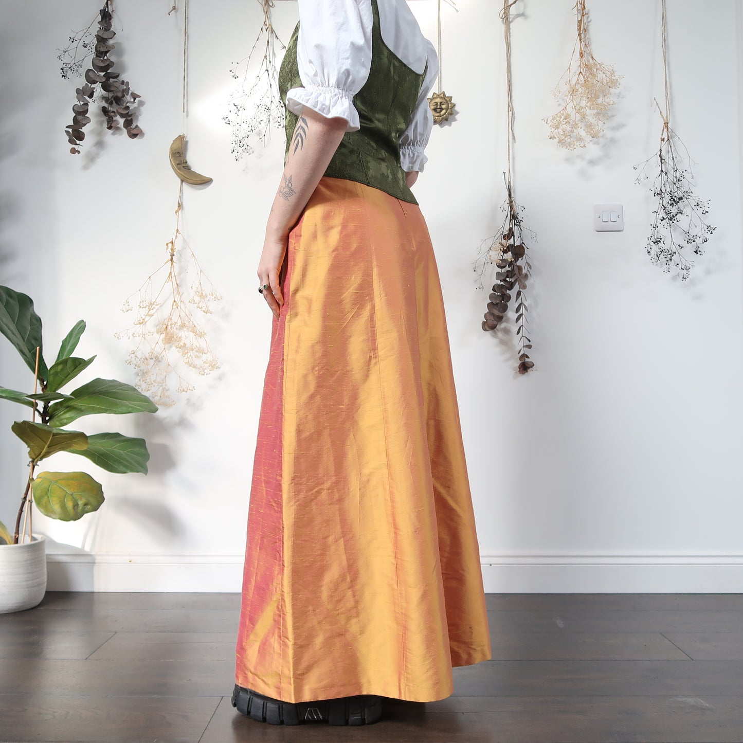 Yellow/pink two tone skirt - size M