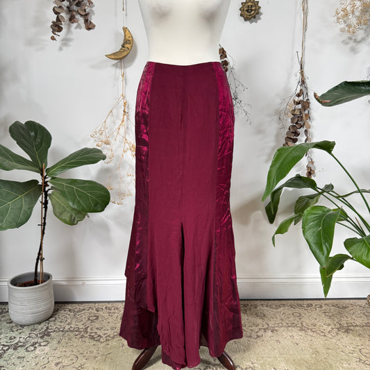 Berry maxi skirt - size M