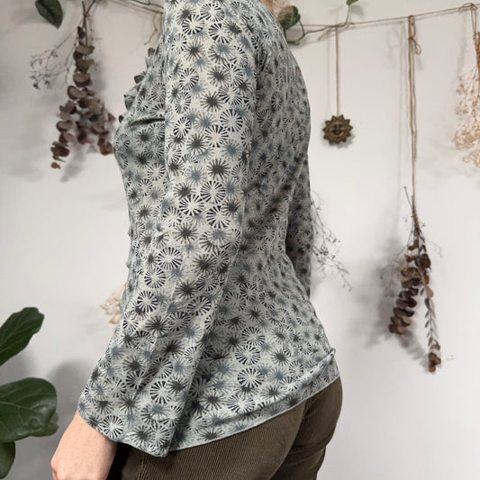 Blue mesh top - size M