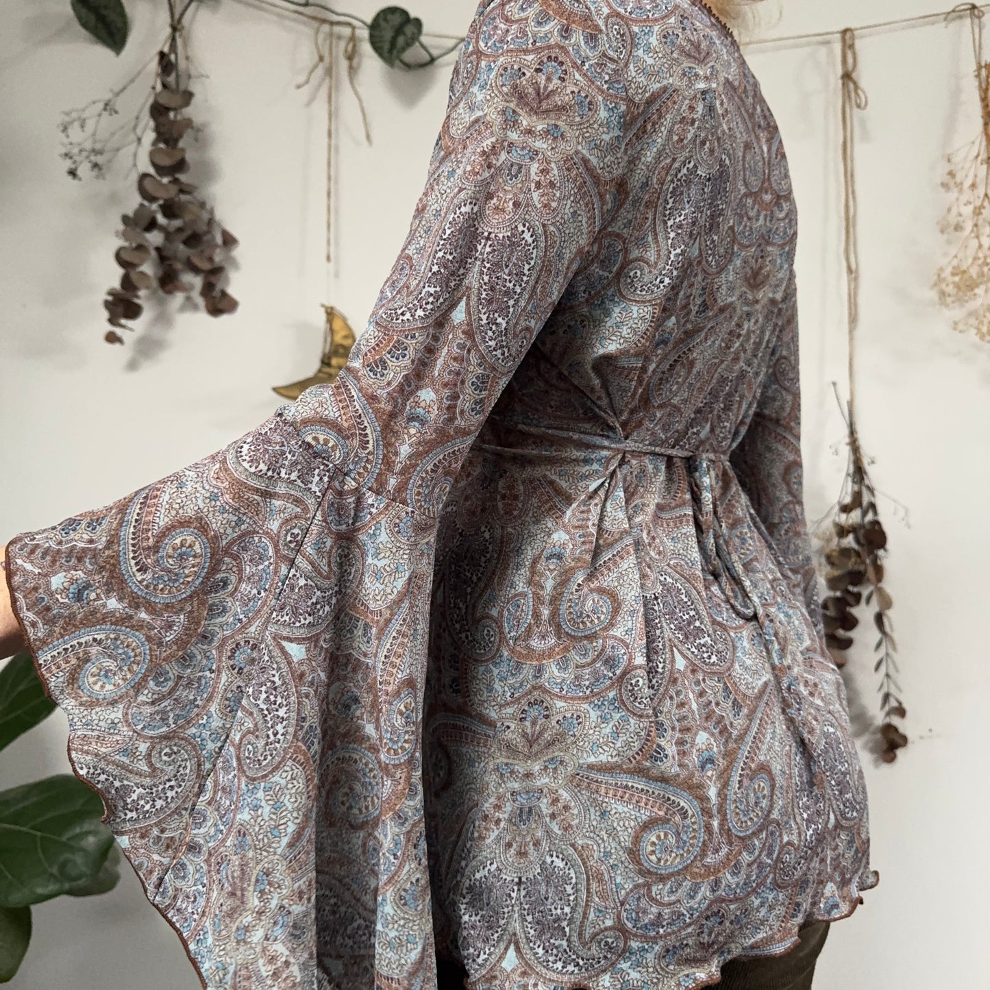 Blue brown mesh top - size XL