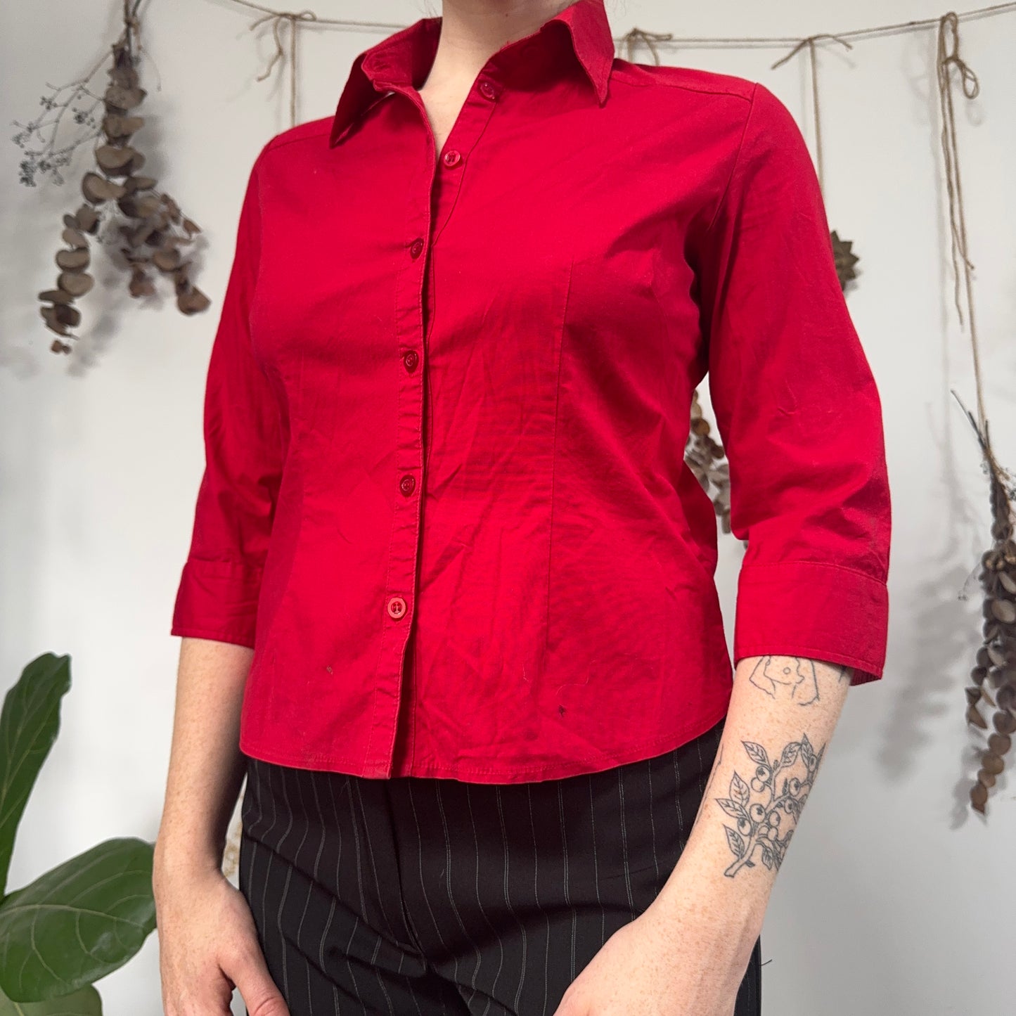 Red shirt - size M
