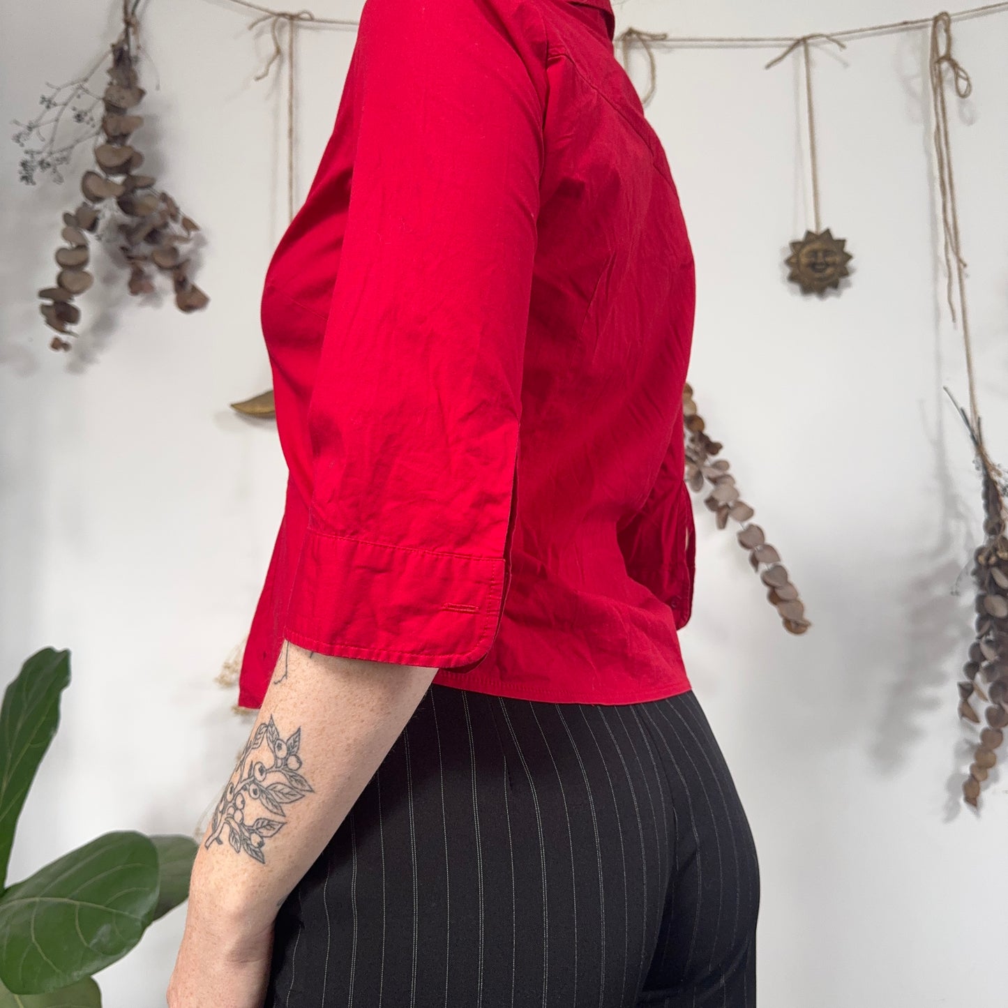 Red shirt - size M