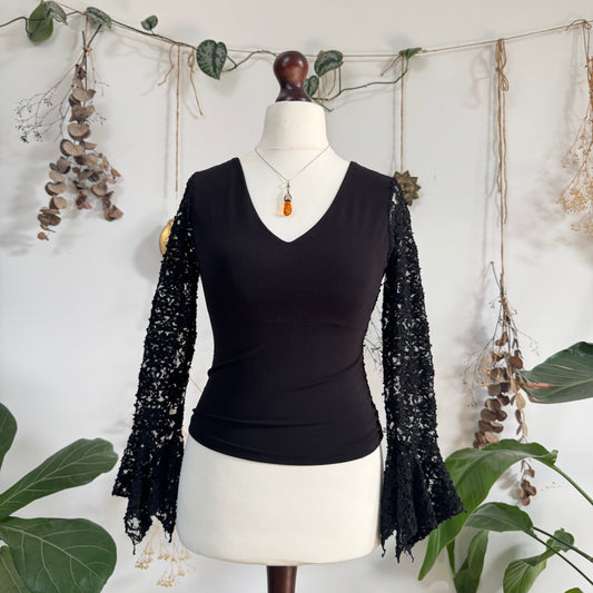 Black witchy top - size S/M