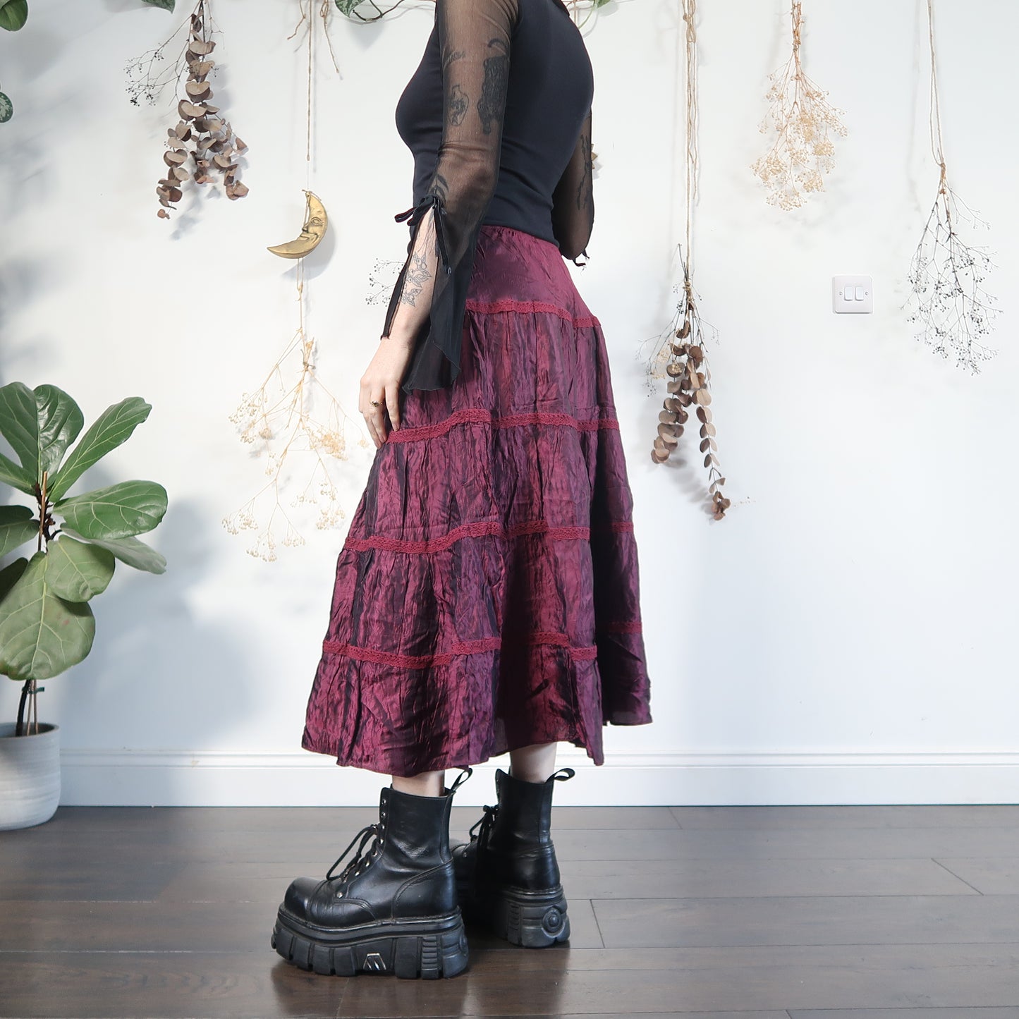 Purple iridescent skirt - size M