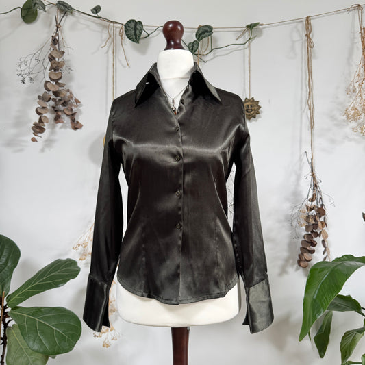 Dark olive shirt - size M