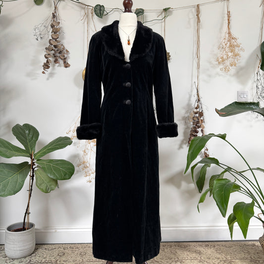 Black velvet trench coat - size M/L