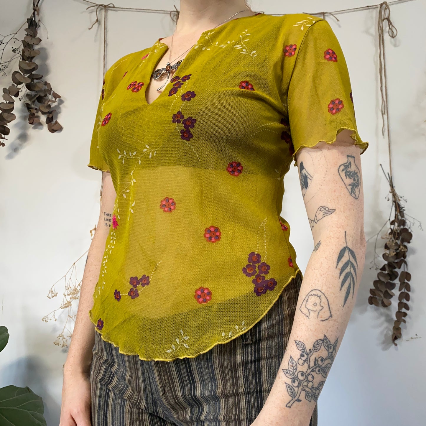 Green mesh tshirt - size M/L
