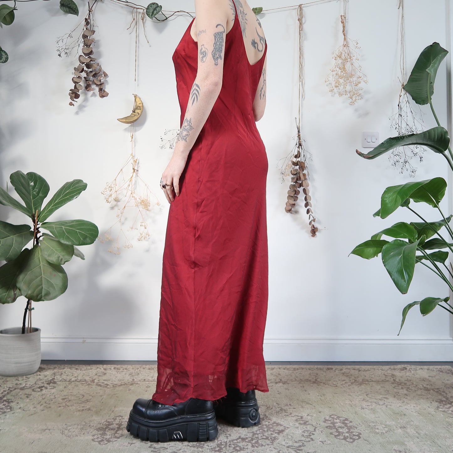 Red occassion dress - size L