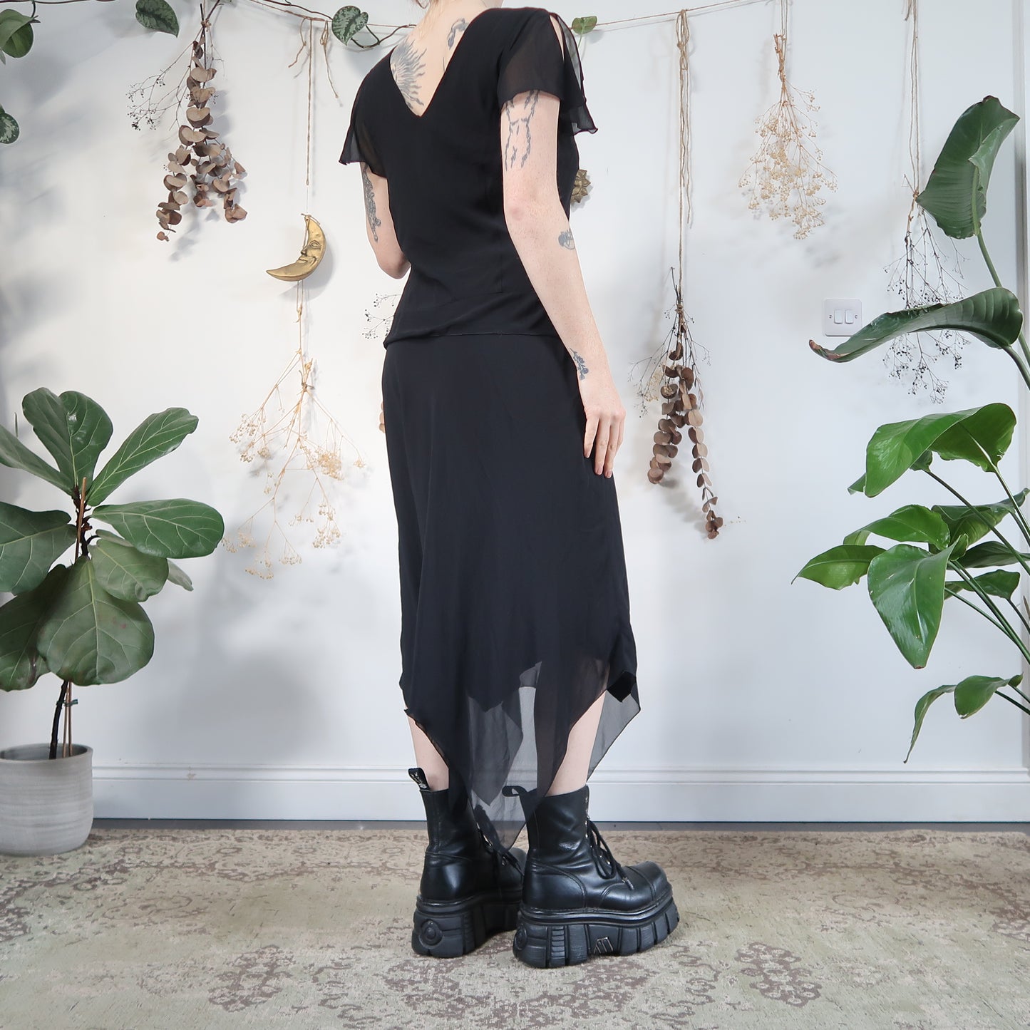 Black dress - size M/L