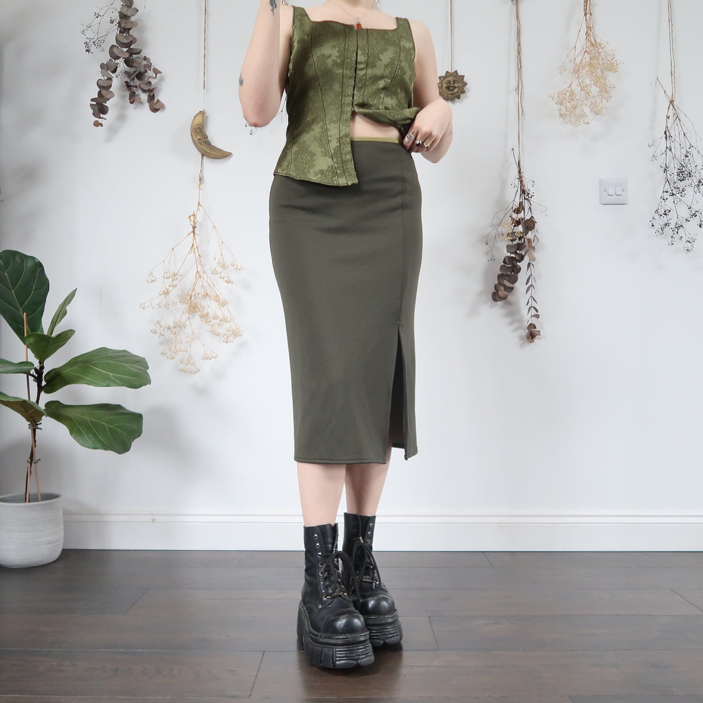 Khaki skirt - size S