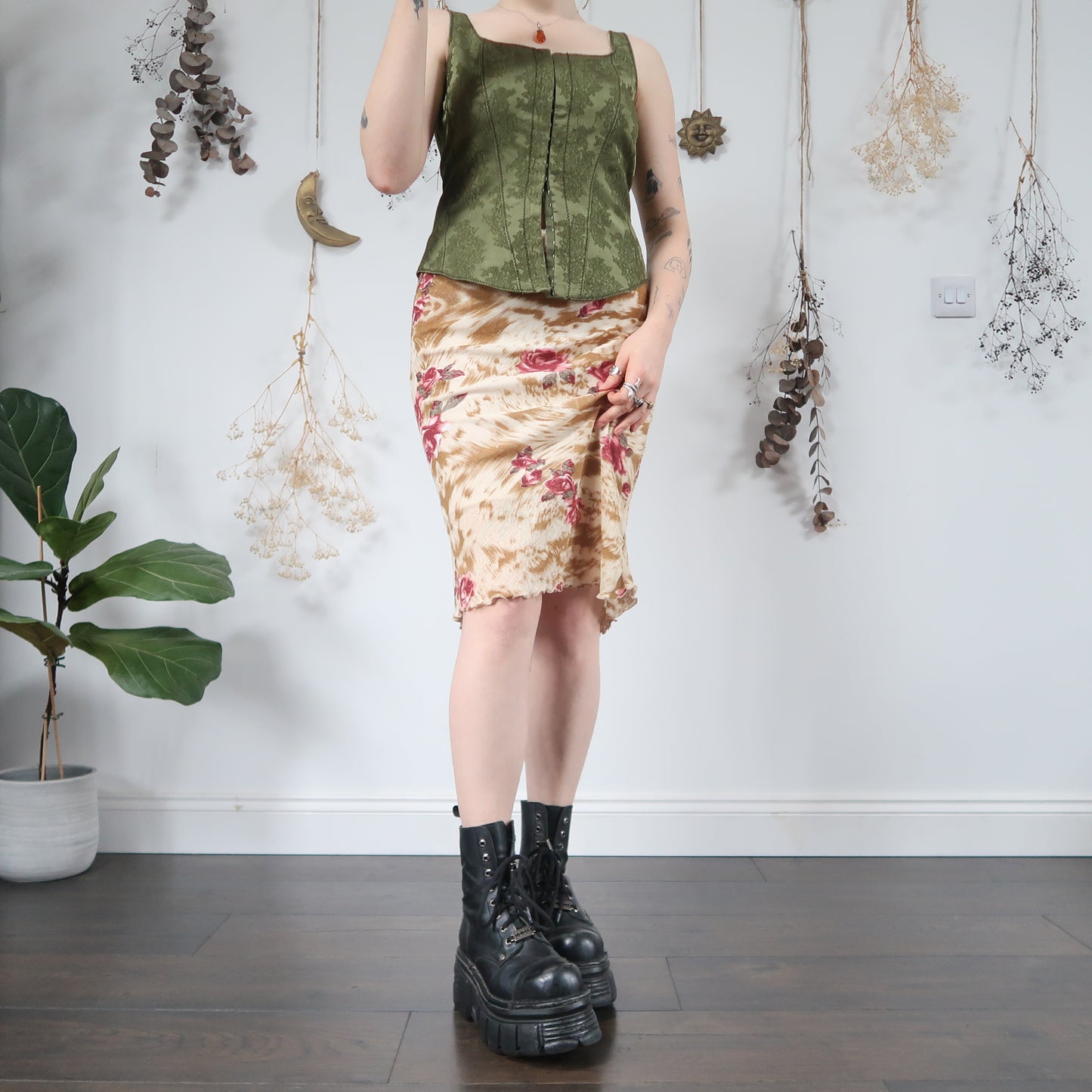 Floral skirt - size L