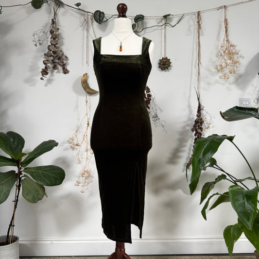 Olive velvet dress - size S/M