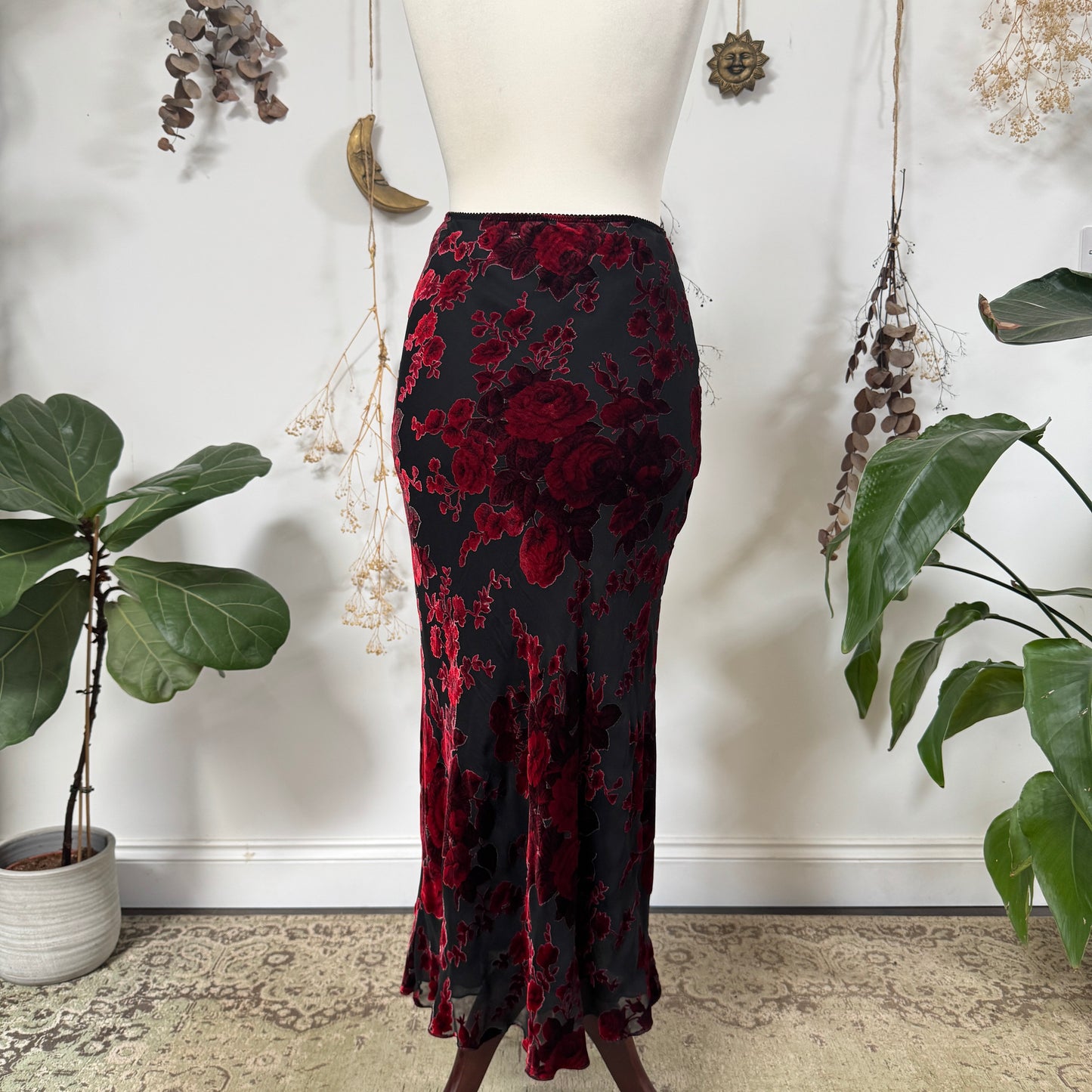 Velvet embossed skirt - size S/M