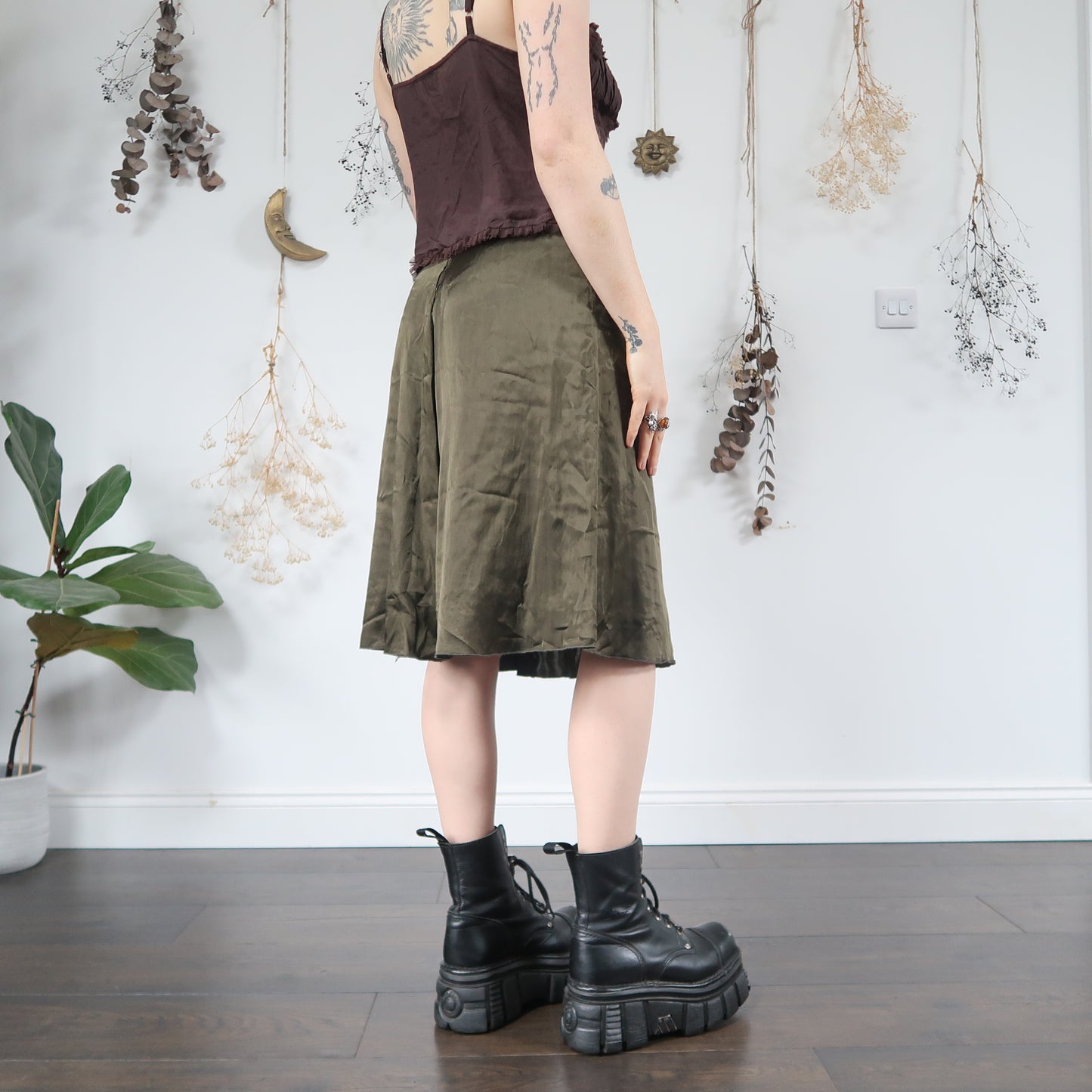 Khaki skirt - size M