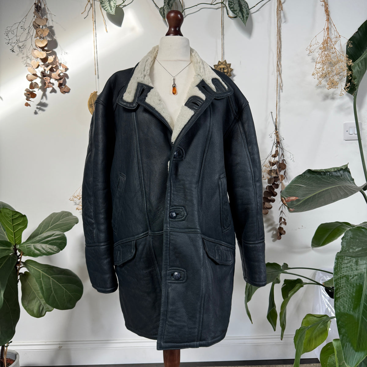 Sheepskin coat - size XL/XXL