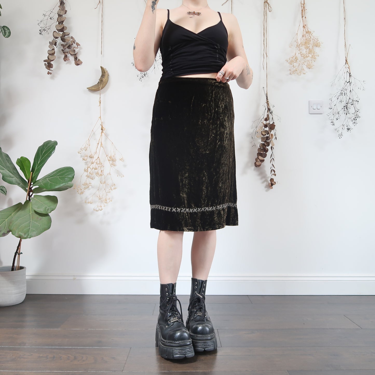 Green velvet skirt - size S
