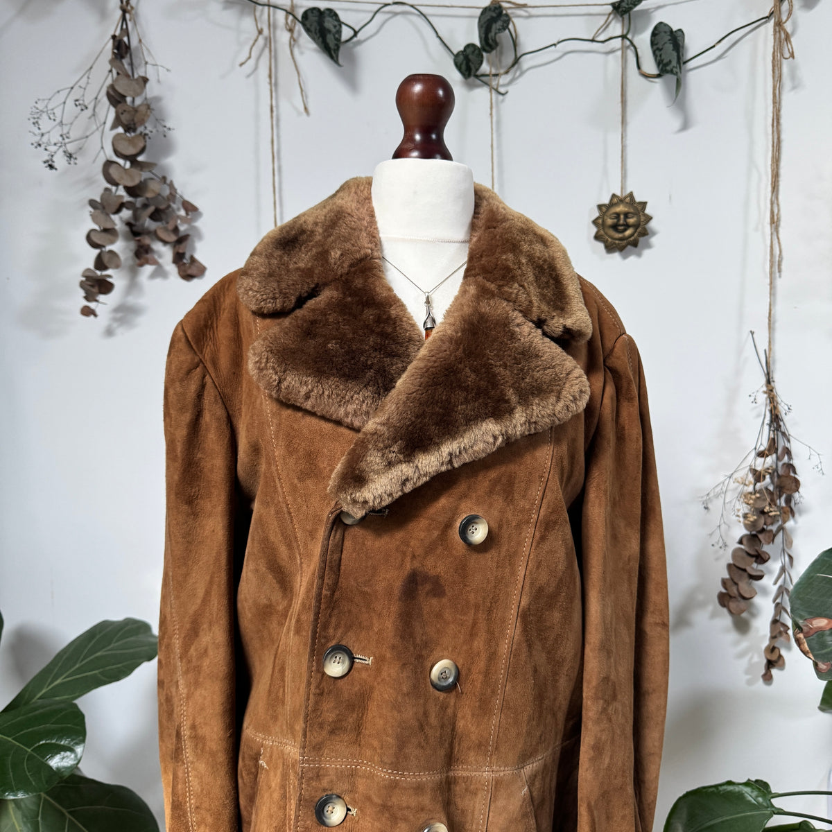 Camel sheepskin coat - size XL