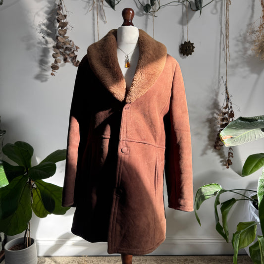 Brown sheepskin coat - size L