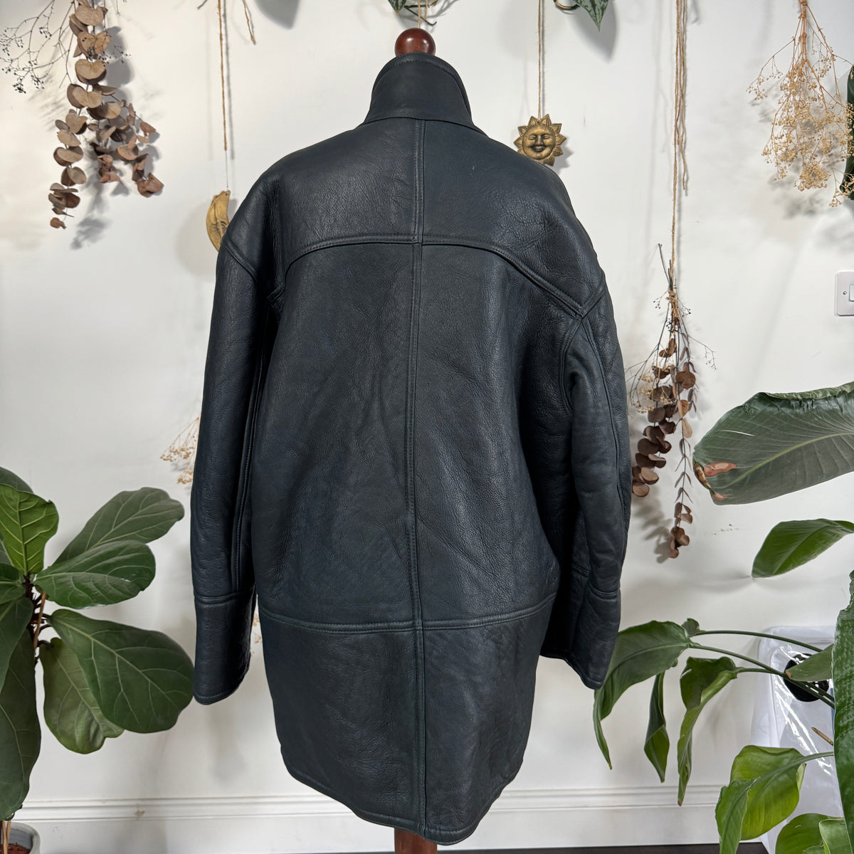 Sheepskin coat - size XL/XXL