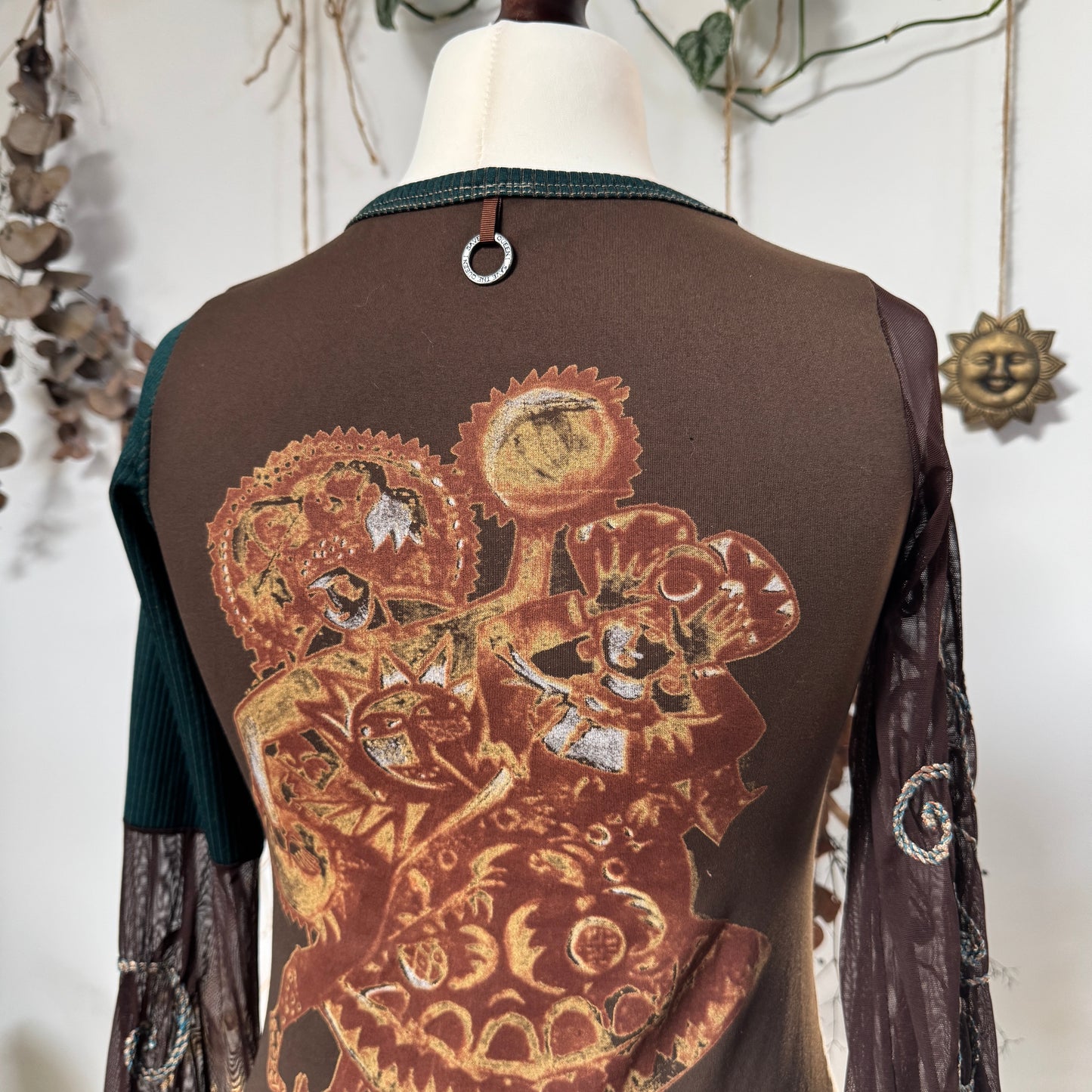 Save the Queen top - size M