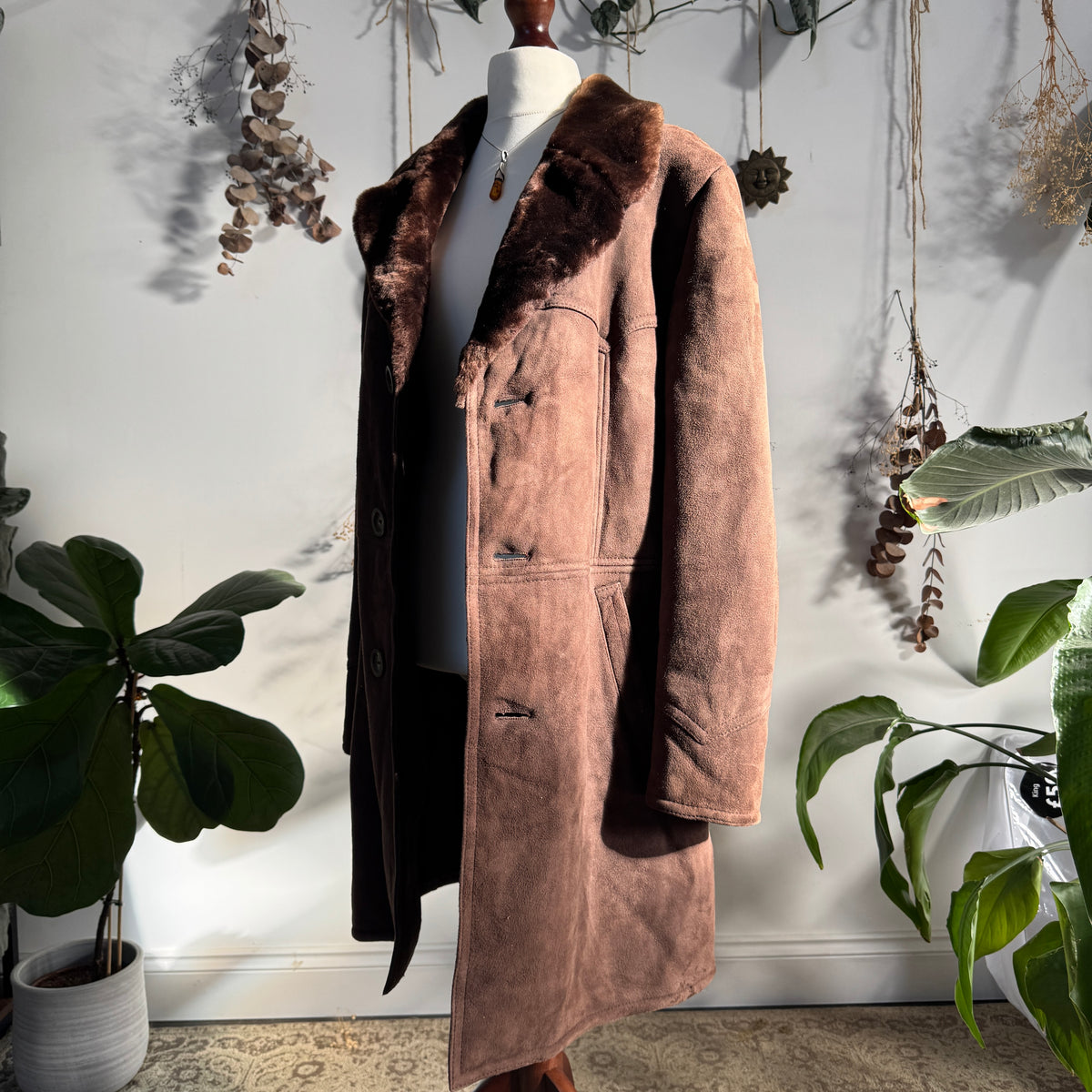 Brown sheepskin coat - size L