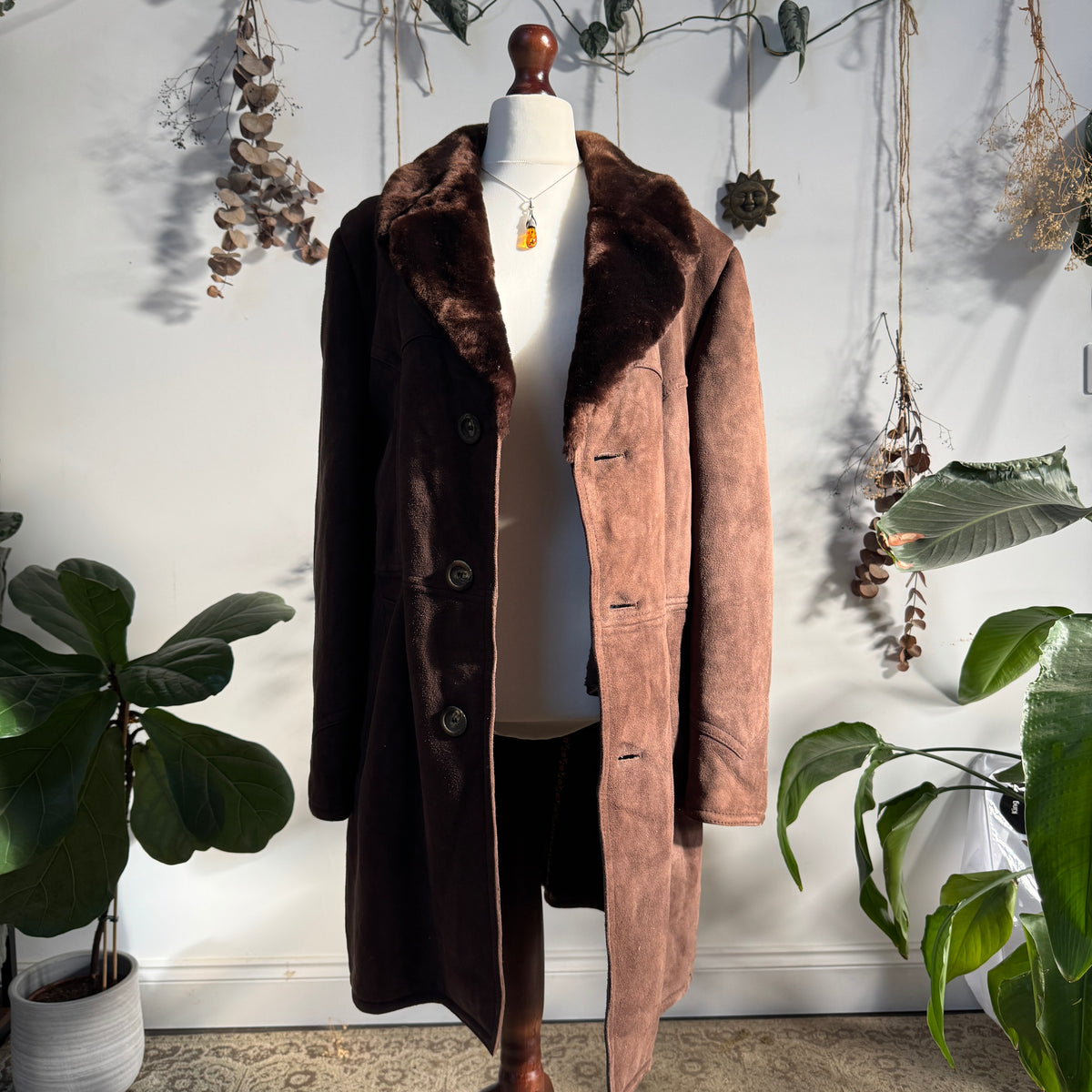 Brown sheepskin coat - size L