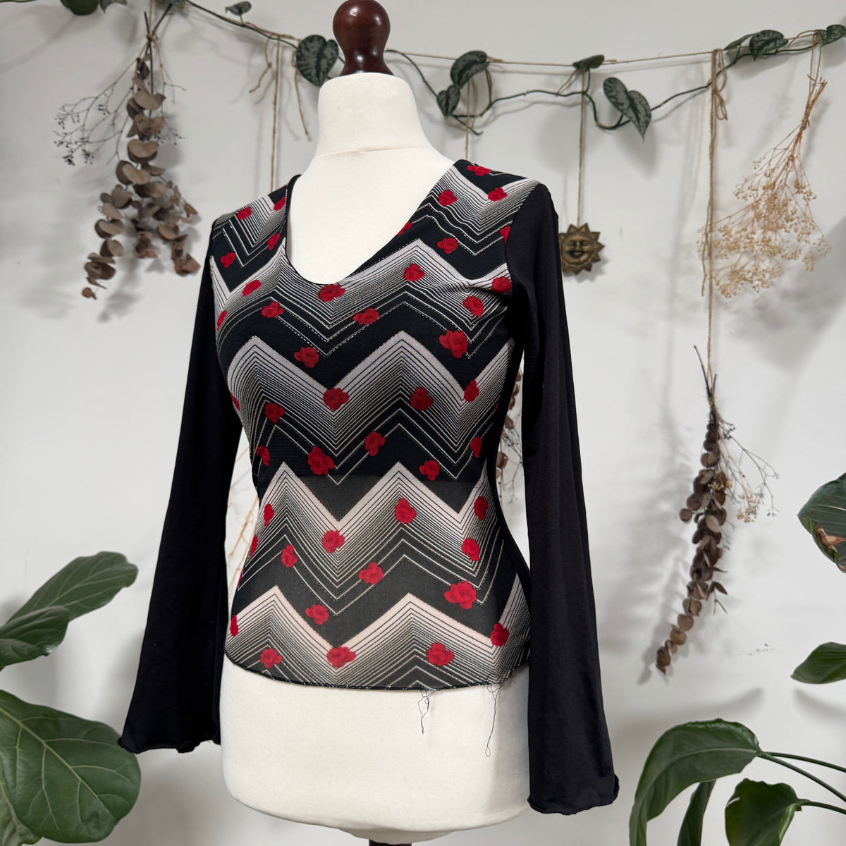 Black floral top - size S/M