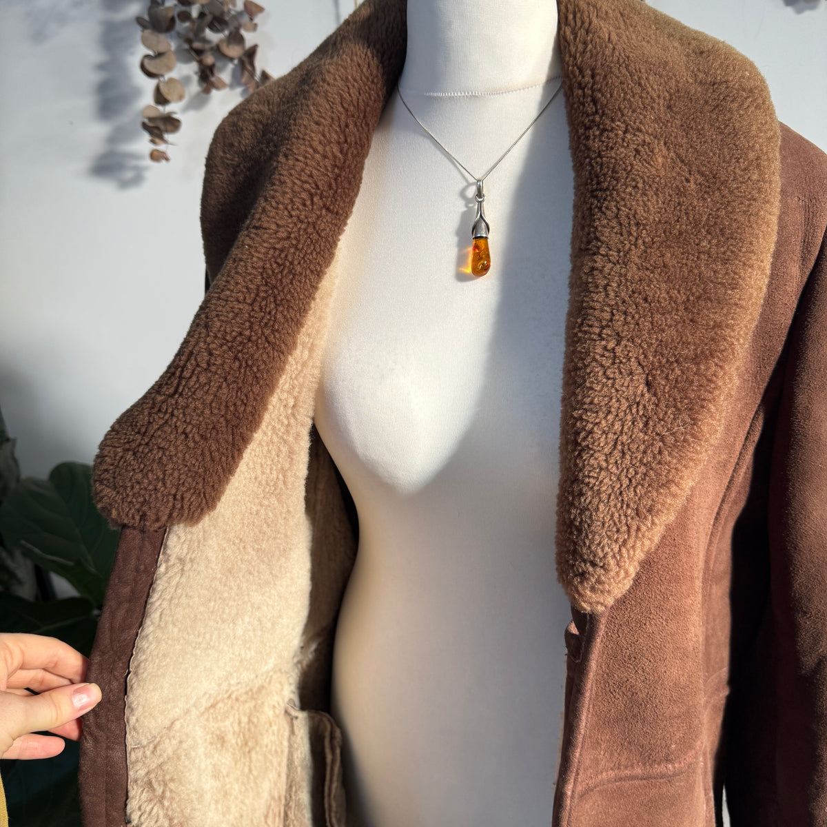 Brown sheepskin coat - size L