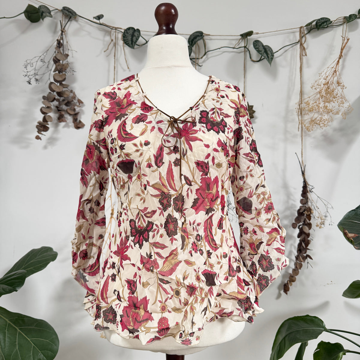 Floral blouse - size M