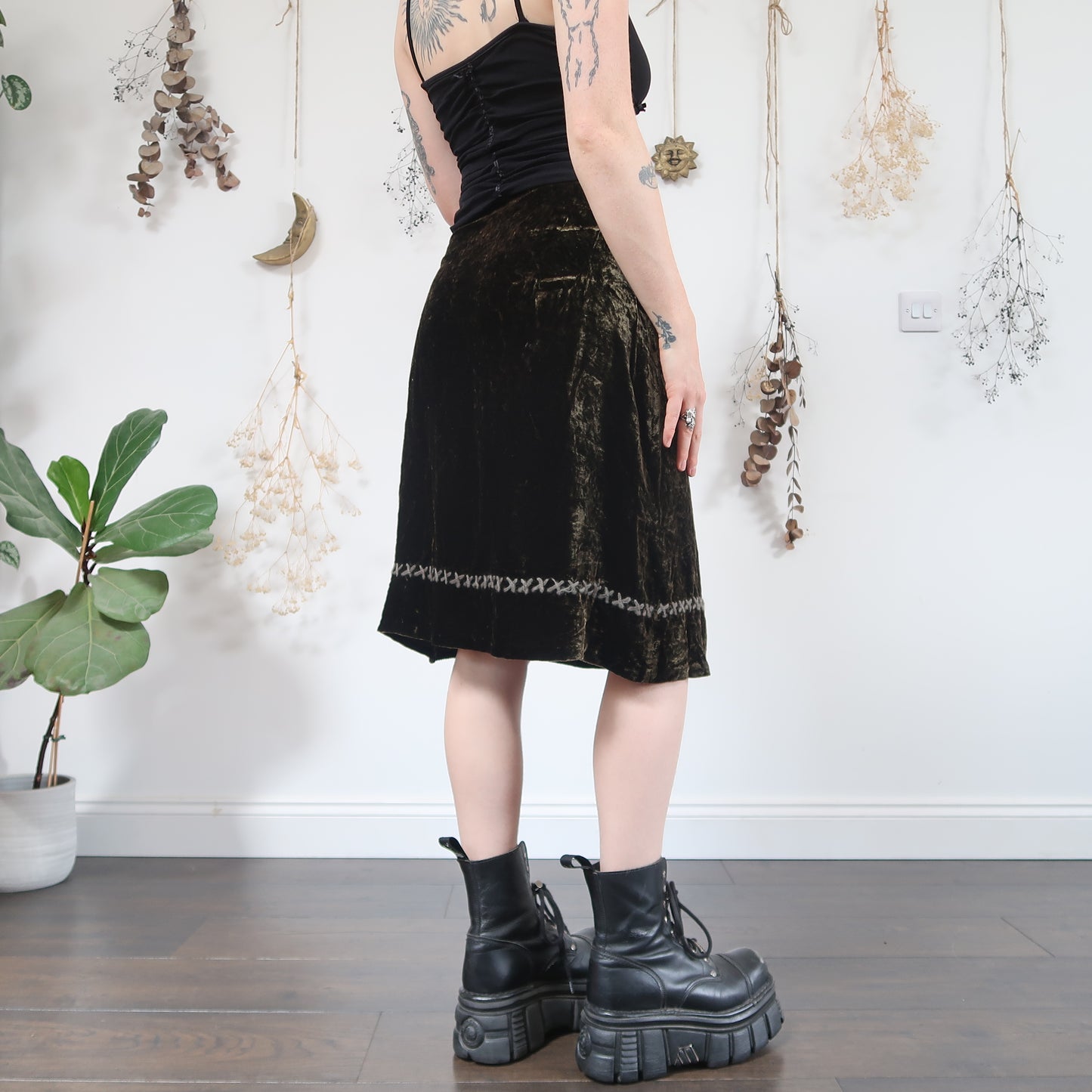 Green velvet skirt - size S