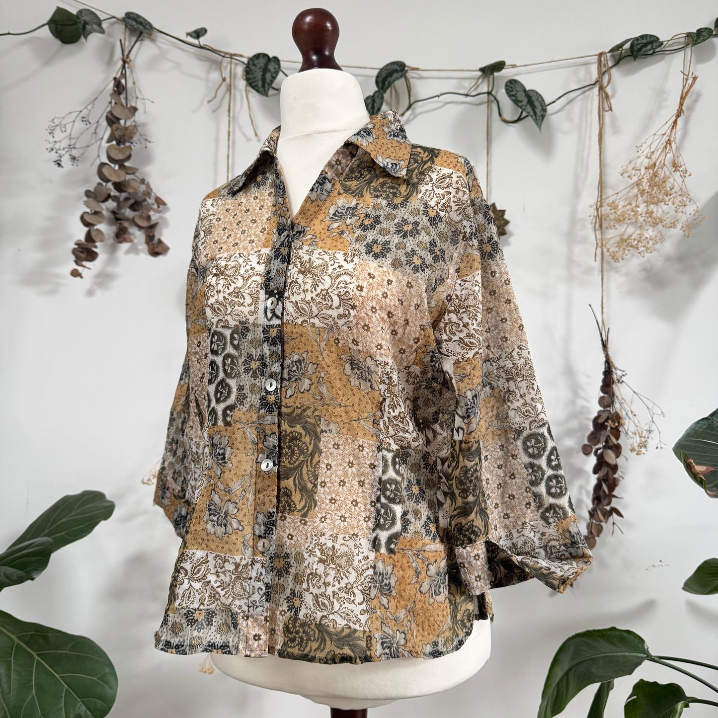 Patchwork shirt - size M/L