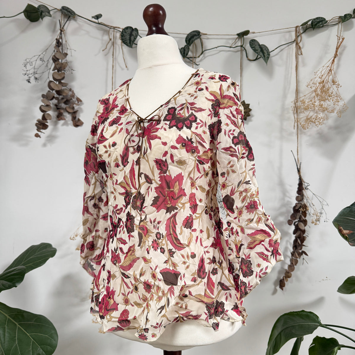Floral blouse - size M
