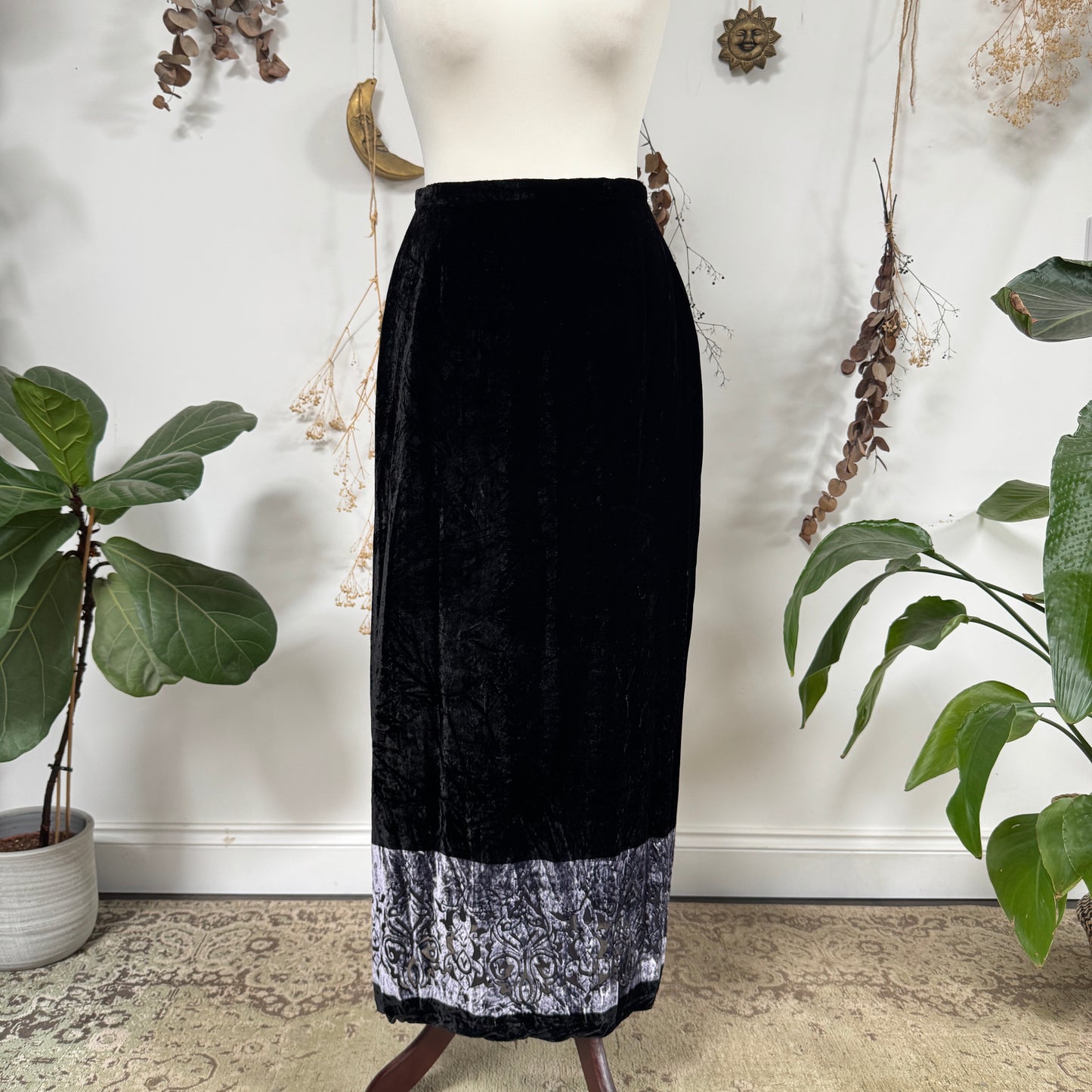 Velvet skirt - size S/M