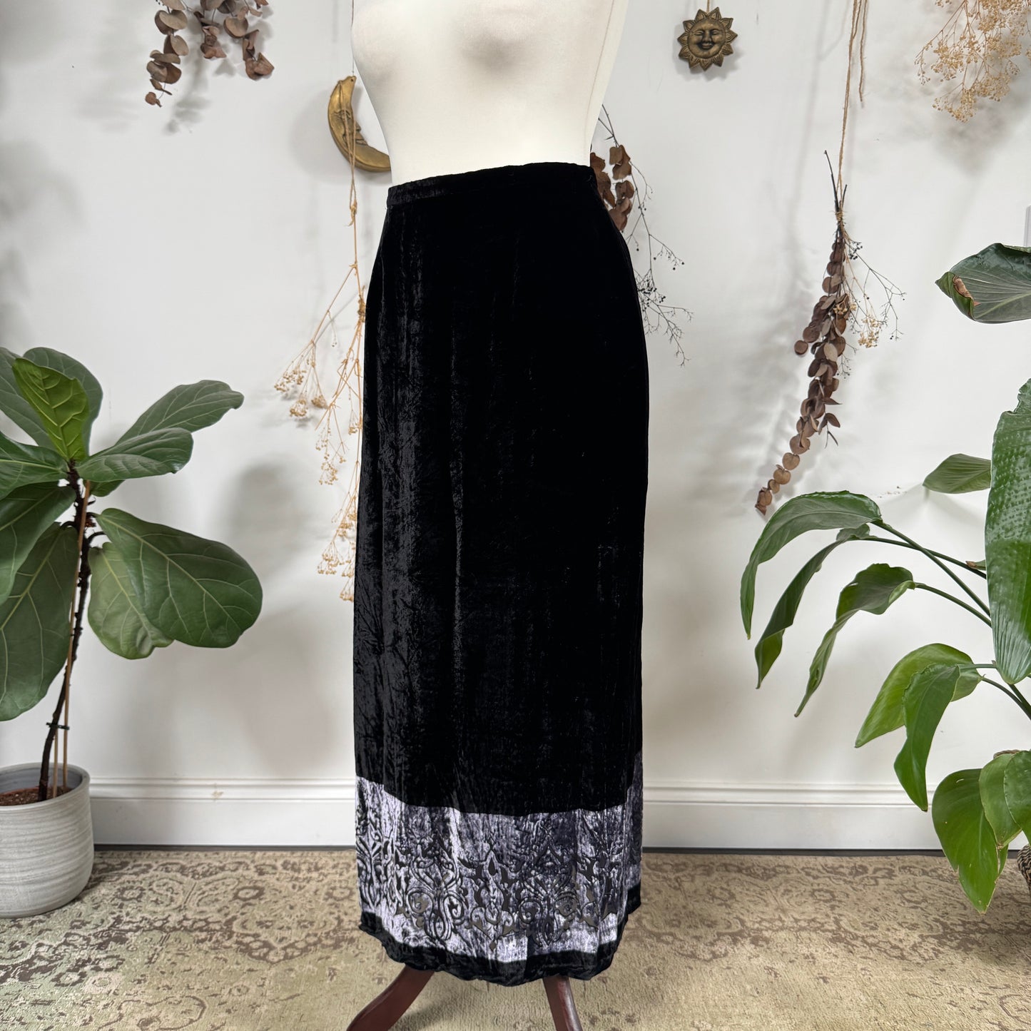 Velvet skirt - size S/M