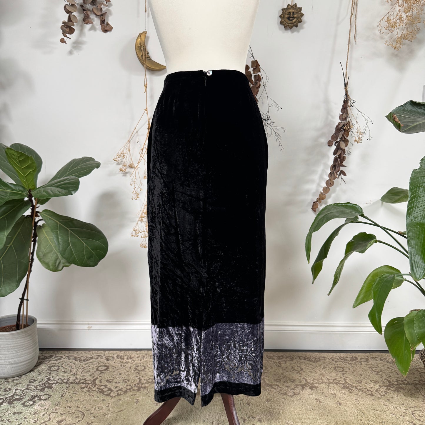 Velvet skirt - size S/M