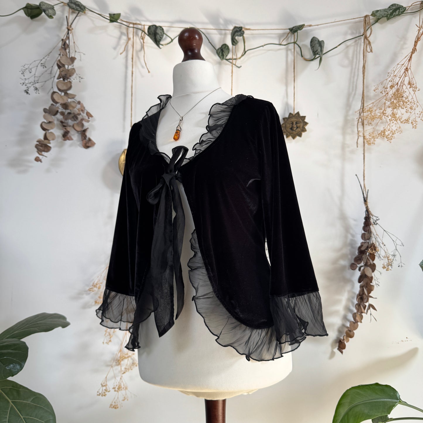 Black velvet top - size M