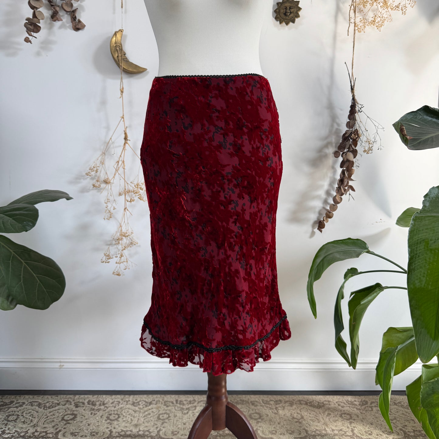 Red velvet skirt -size M/L