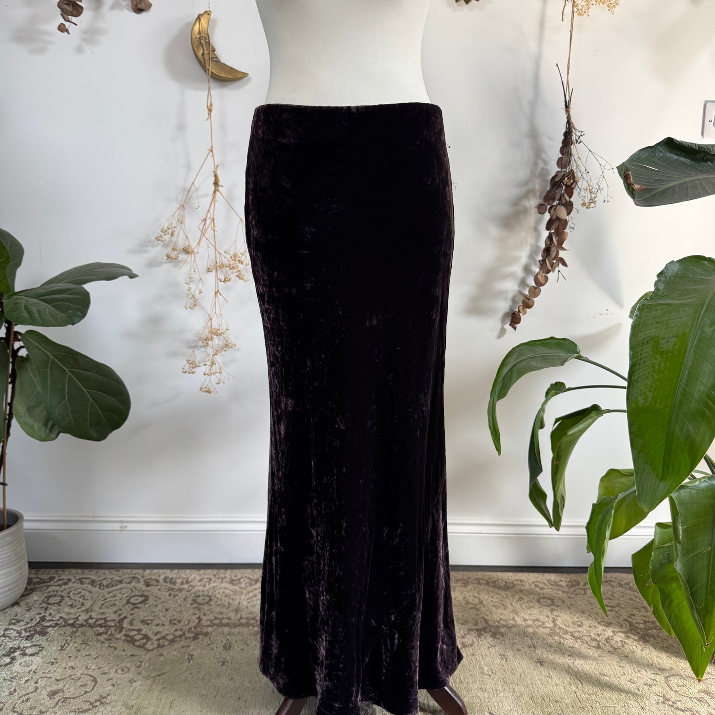 Velvet skirt - size L