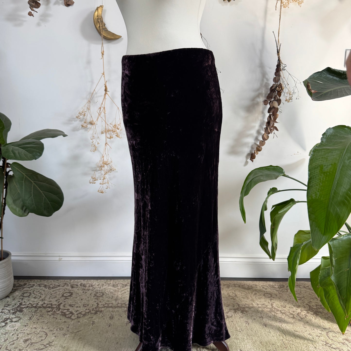 Velvet skirt - size L