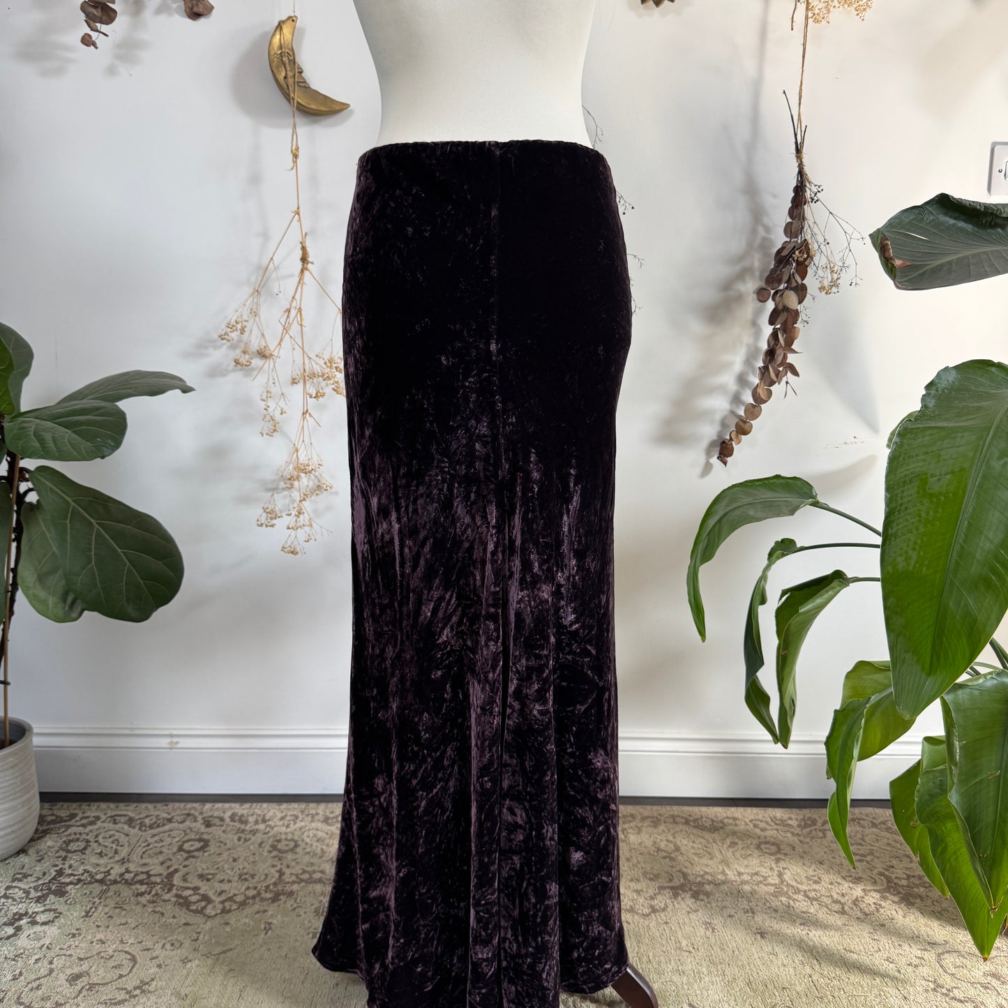 Velvet skirt - size L