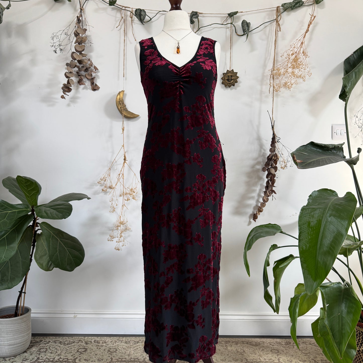 Velvet embossed dress - size