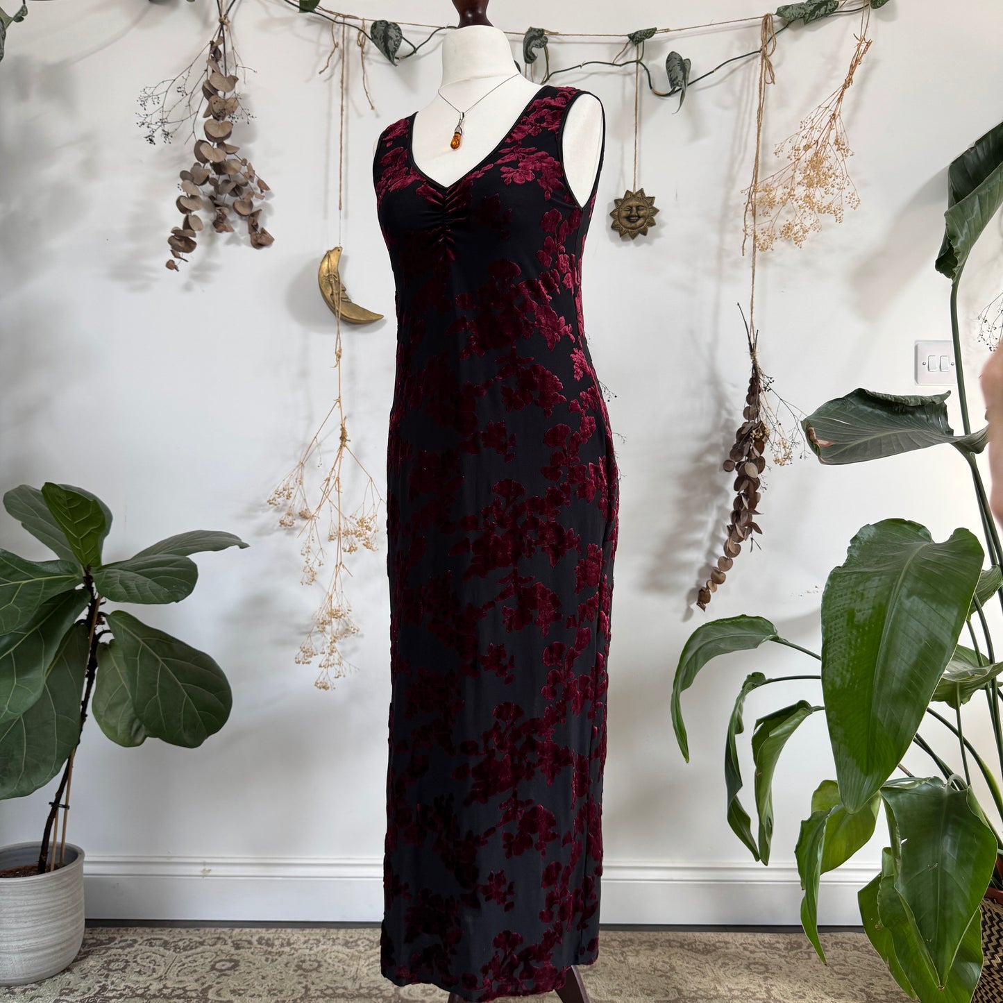 Velvet embossed dress - size