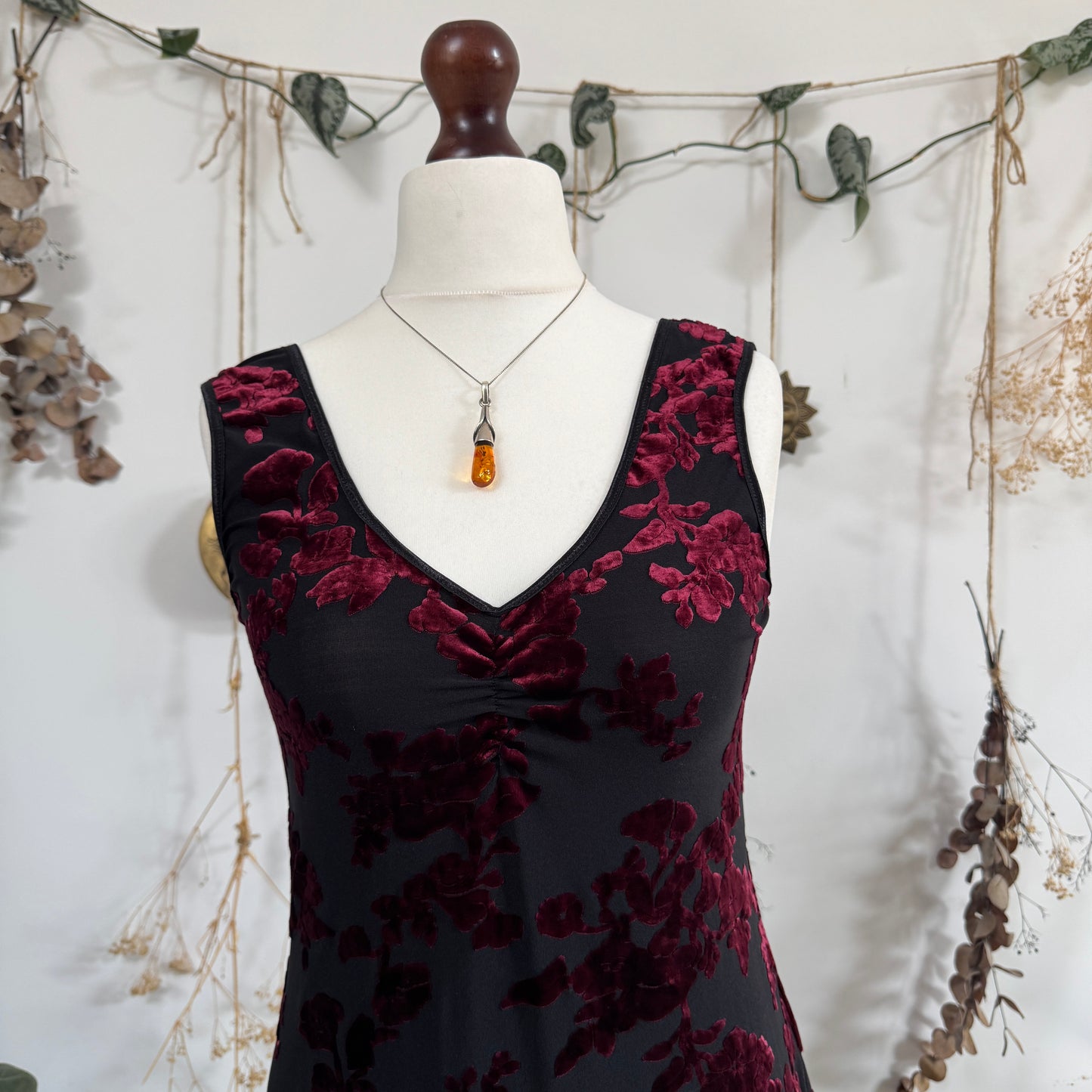 Velvet embossed dress - size