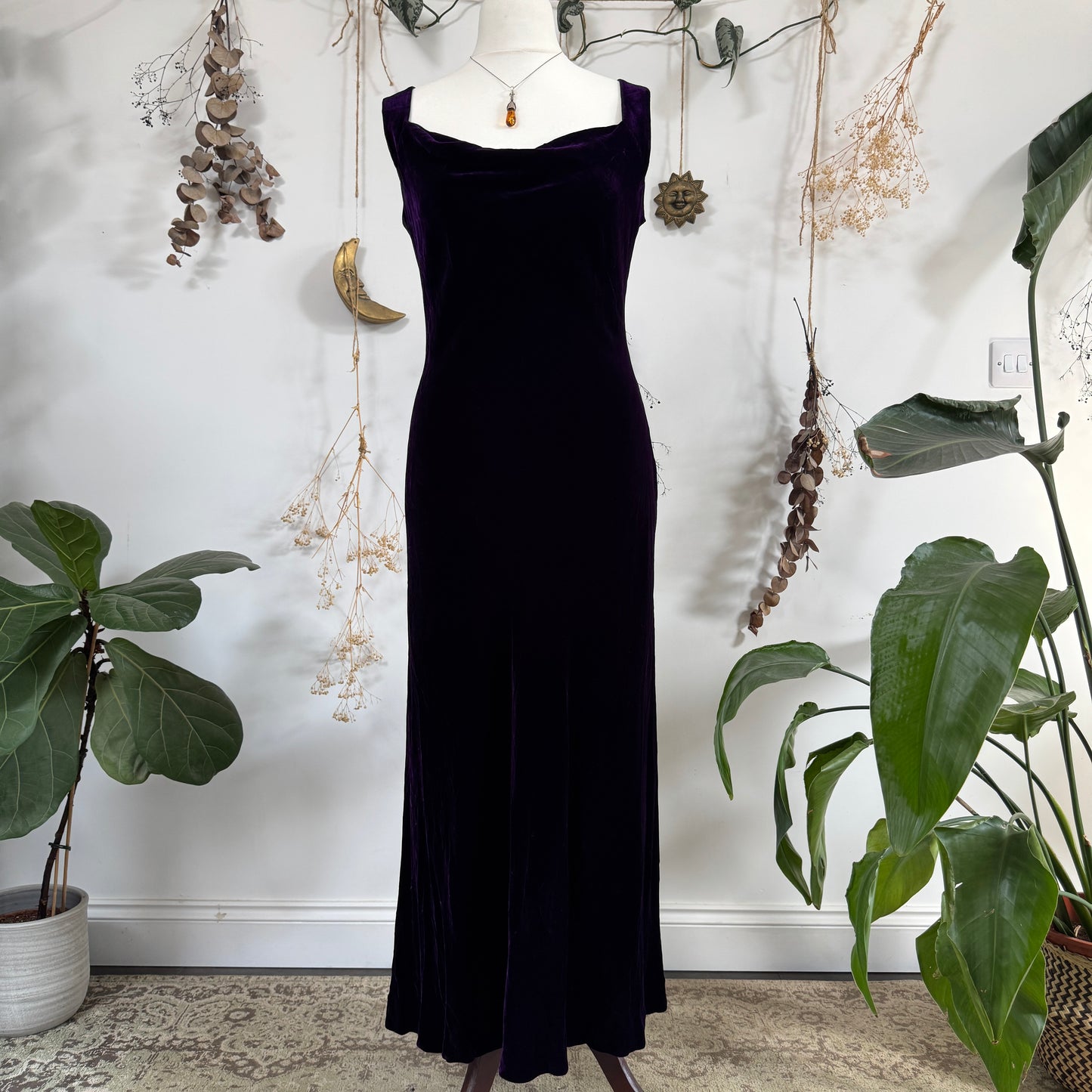 Purple velvet dress - size M