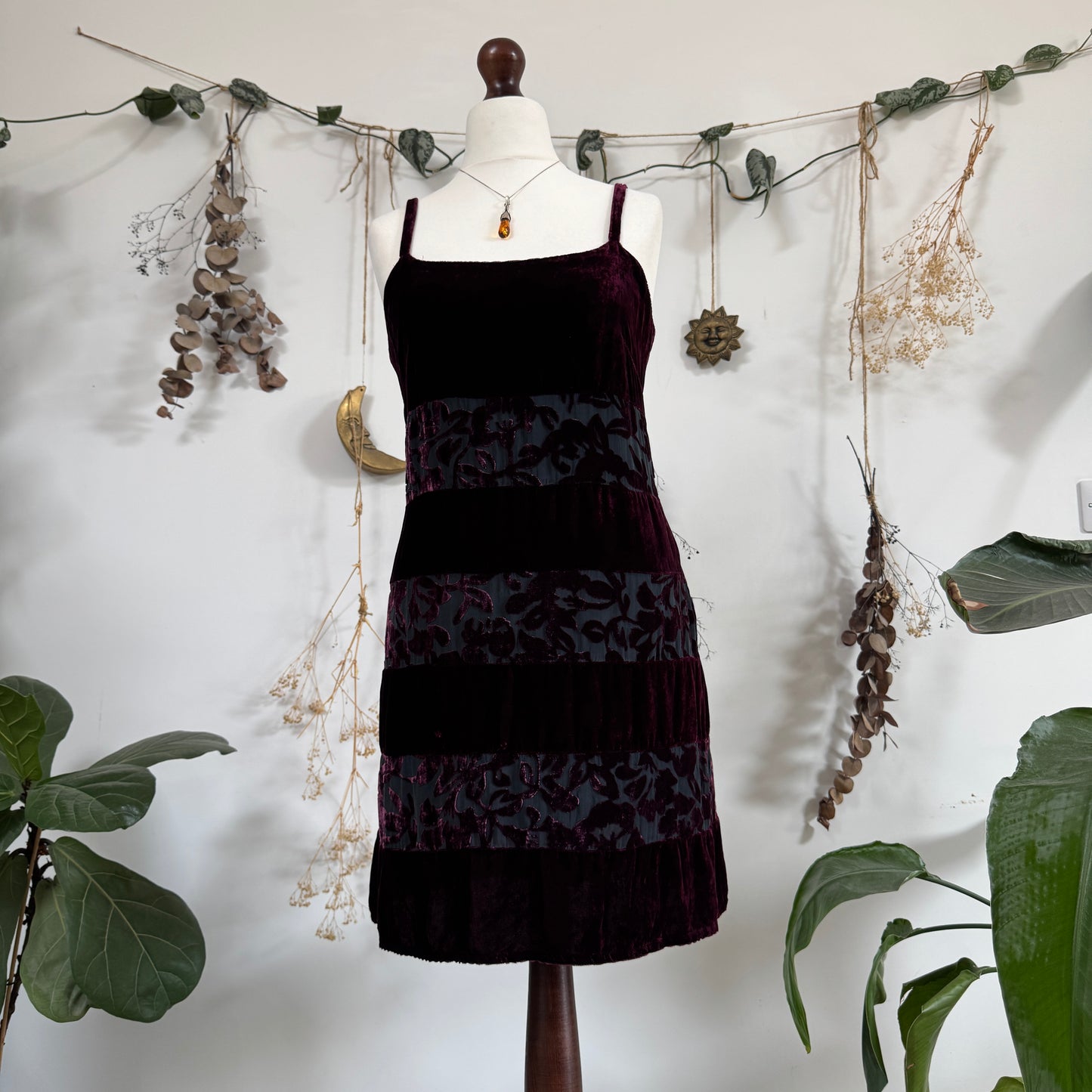 Purple velvet dress - size M