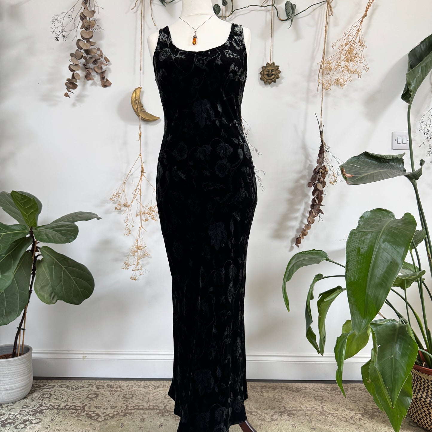 Floral velvet dress - size M