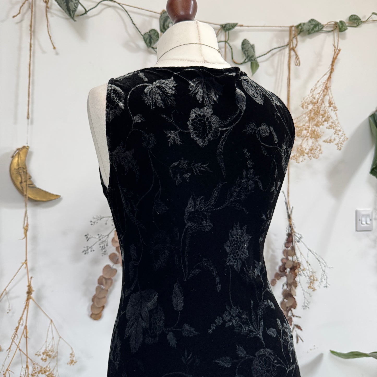 Floral velvet dress - size M