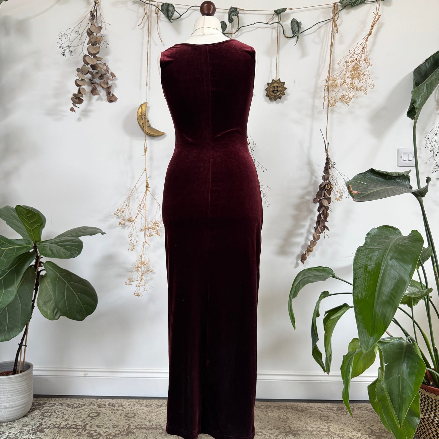 Burgundy velvet dress - size S/M
