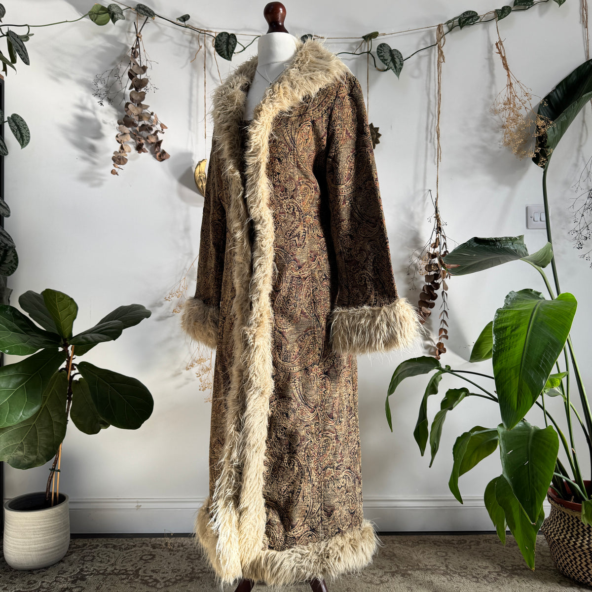 Tapestry afghan coat - size M/L